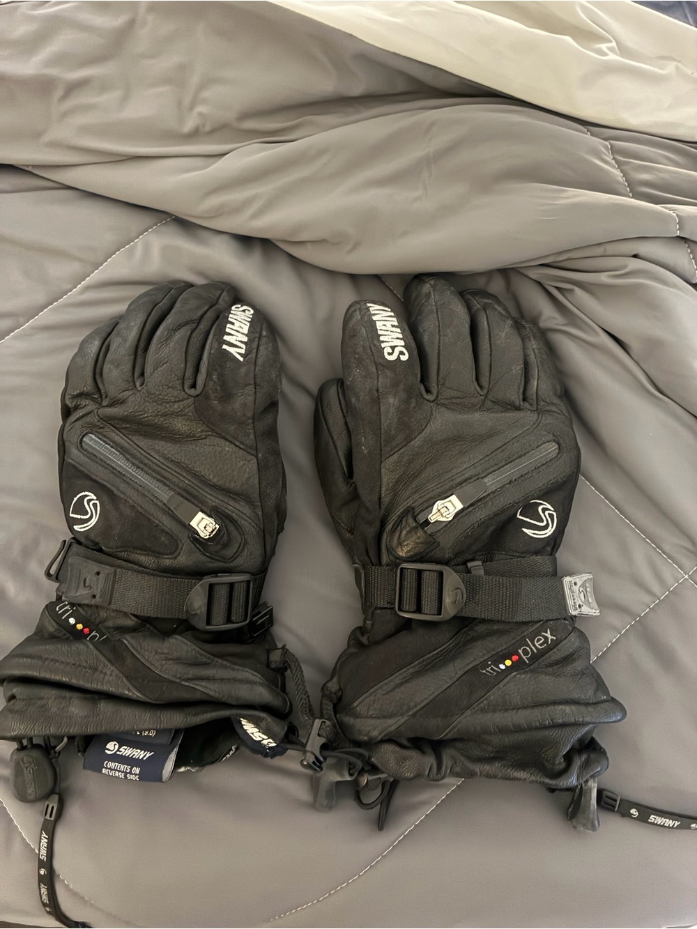 Swany Men's Large Black Ski/Snowboard Gloves